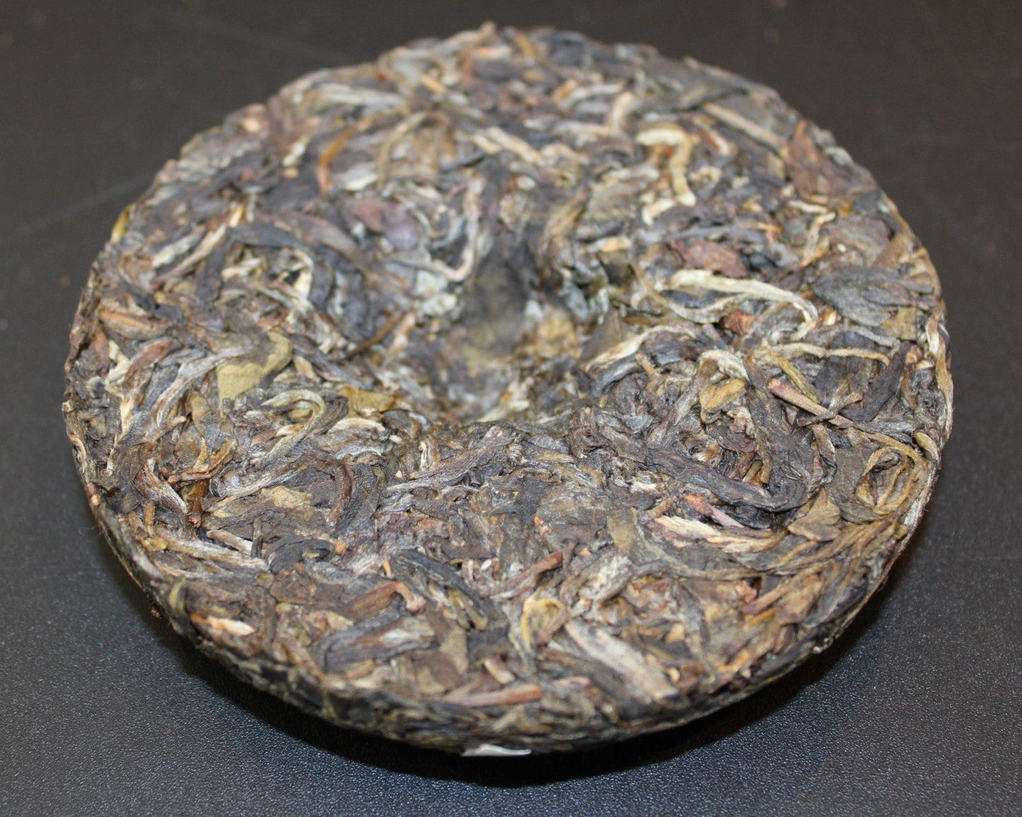 2019 Farmer Leaf Spring Single Trees Jingmai Gu Shu 100g Cake