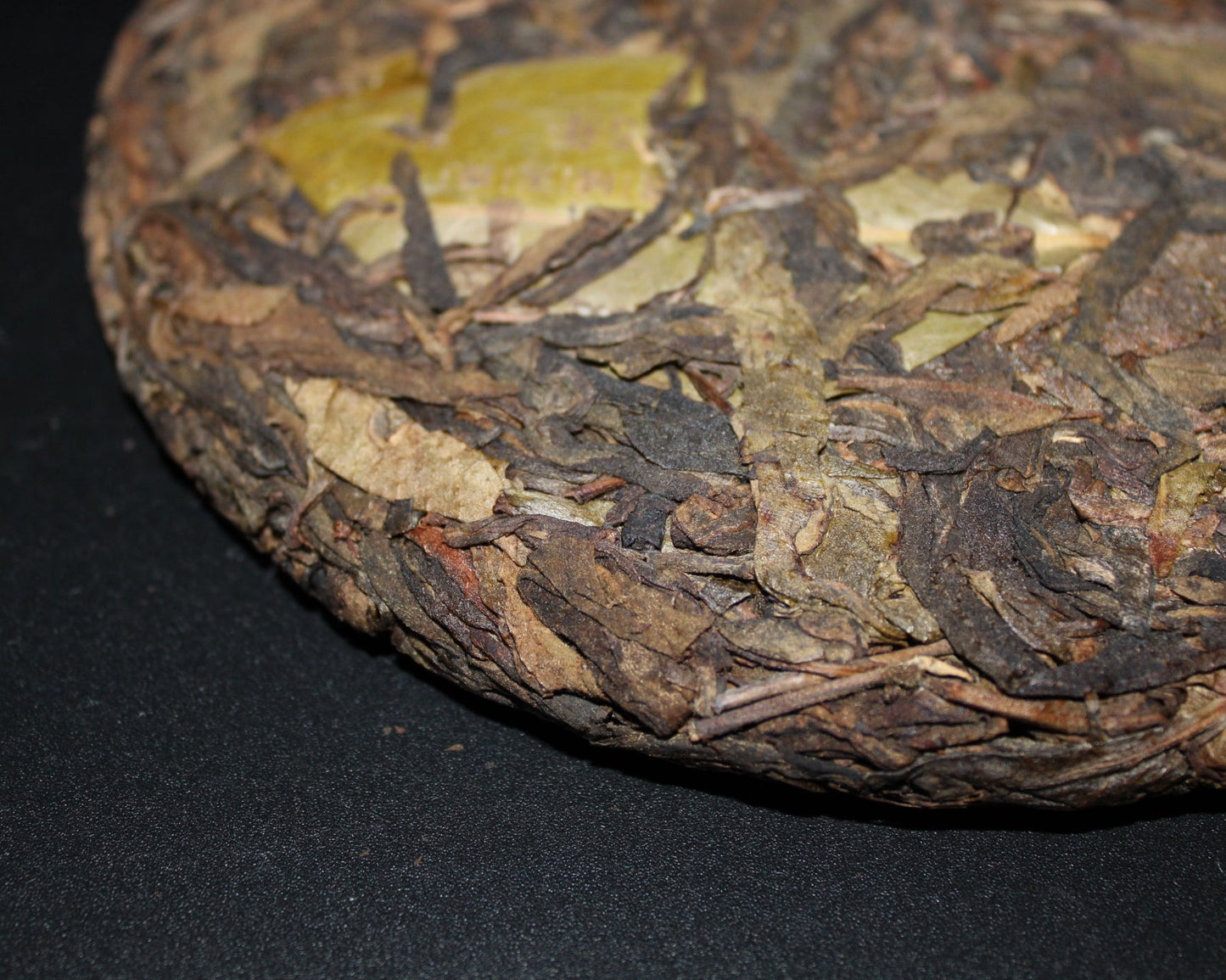 2015 Farmer Leaf Jingmai Yellow Flake Gu Shu